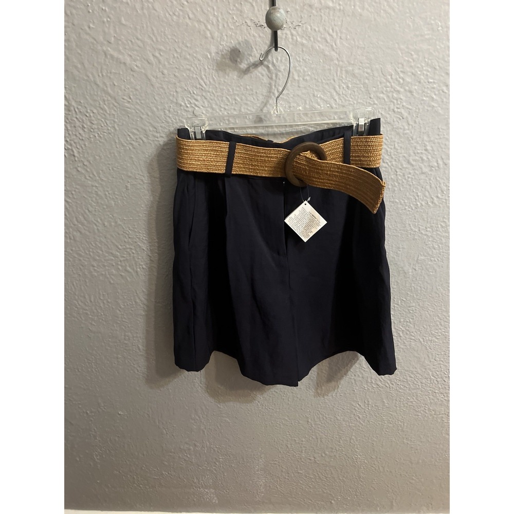 Zara Navy Blue High-Waist Shorts with Tan Belt - Picture 2 of 10